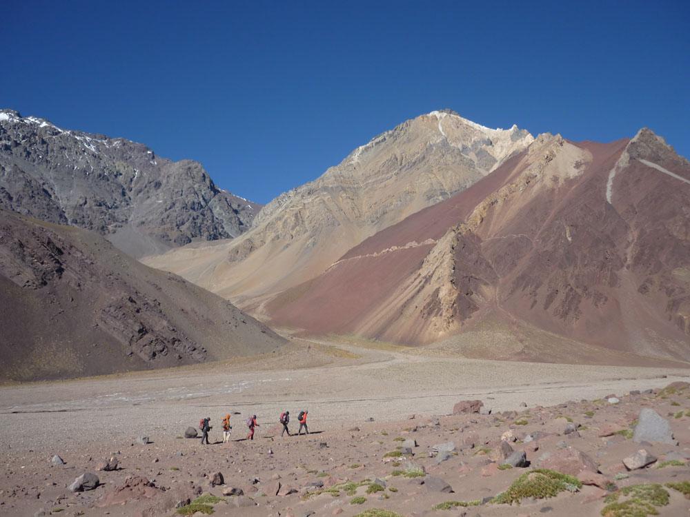 南米大陸最高峰　アコンカグア登山ガイド